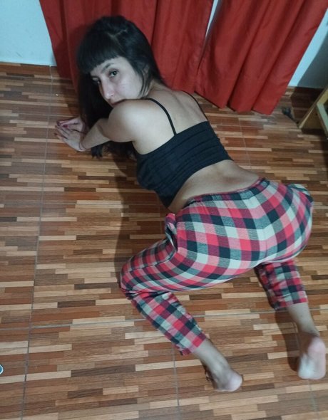 chicalatina11 pretty actress image