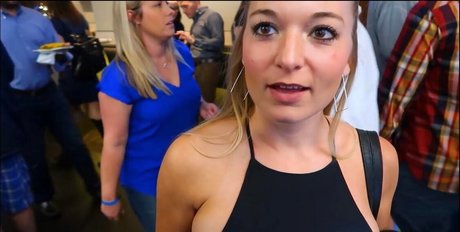 Chelsea Kreiner erotic actress picture