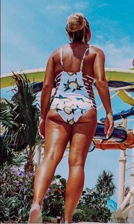 Chelsea Kreiner nude star gallery