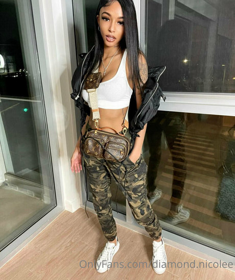 diamond nicolee model xxx pic