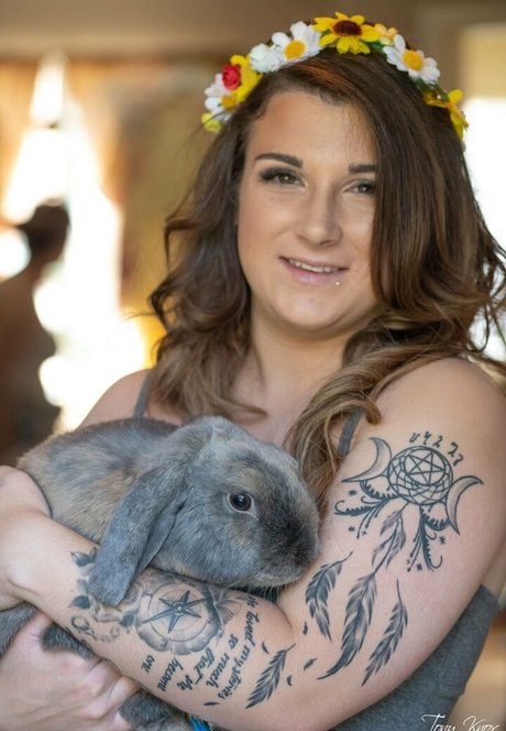 pregnantgothmama pornstar art pictures