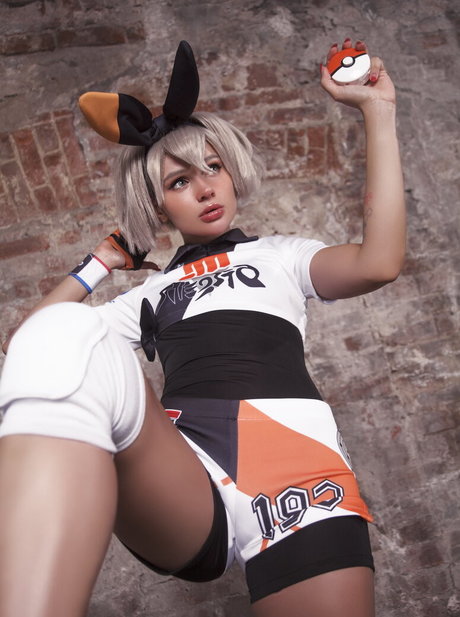 curvy blonde milf onlyfans top archive