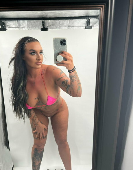 Demoncakes top model picture