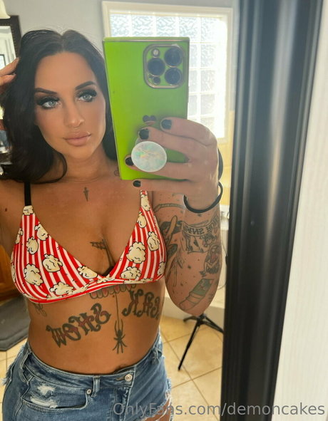 Demoncakes star adult img