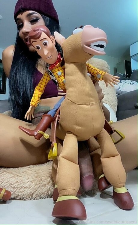 Laura Saenz pornstar exclusive archive