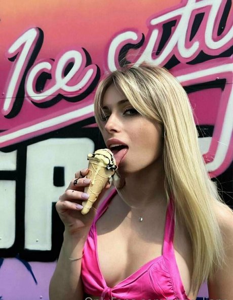 squat riding onlyfans nude archive