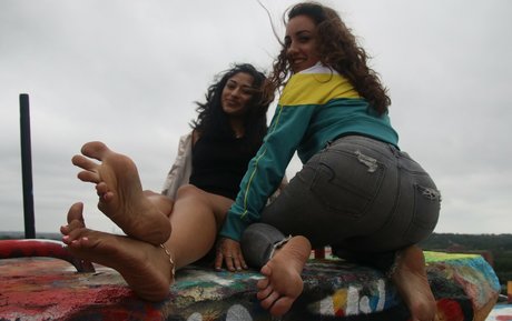 Joeys Feet Girls hd model img