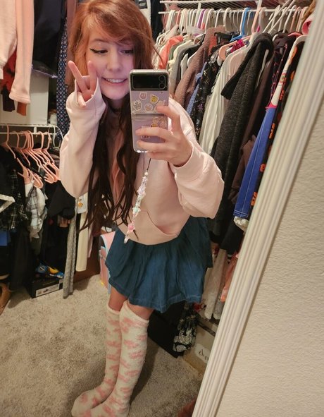 Bunimilk sexy actress pic