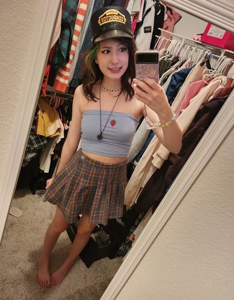 Bunimilk pornstar adult images