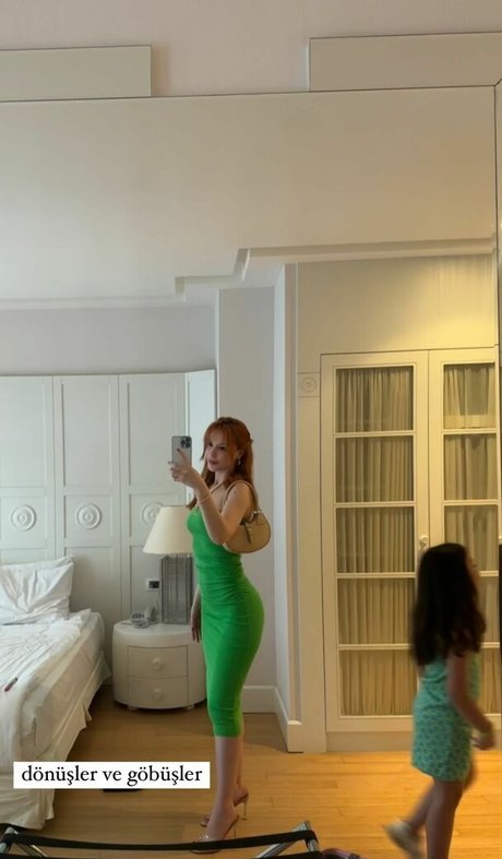 Aysennyuksel adult actress image