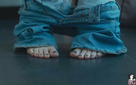 Kamikasered nudes actress picture