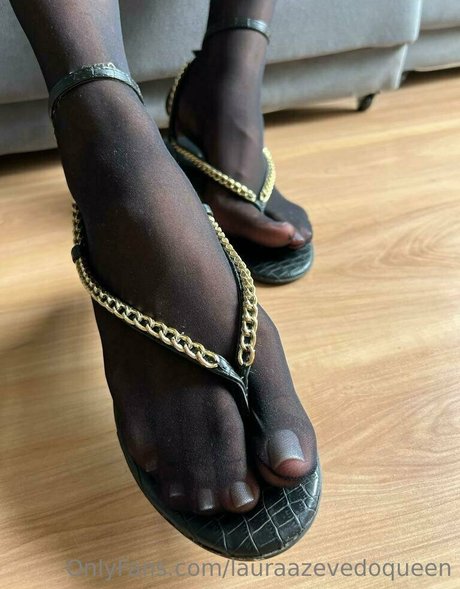 lauraazevedoqueen hot actress pic