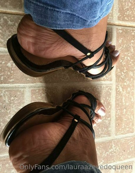 lauraazevedoqueen hd pornstar picture