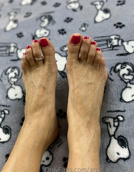 pov milf onlyfans pornographic image