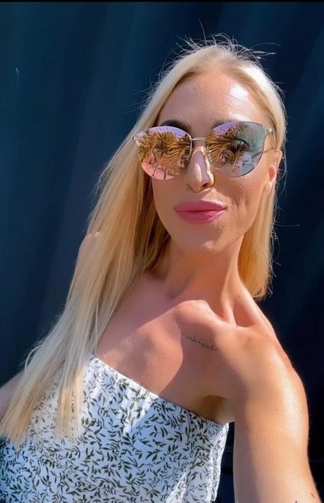 mindset mentorrrr nude model pic