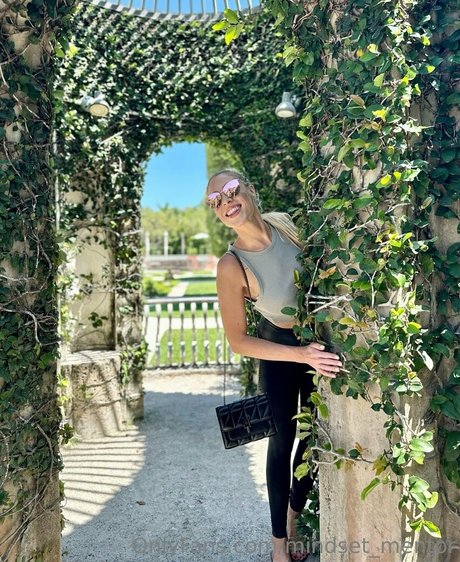 mindset mentorrrr beautiful actress archive