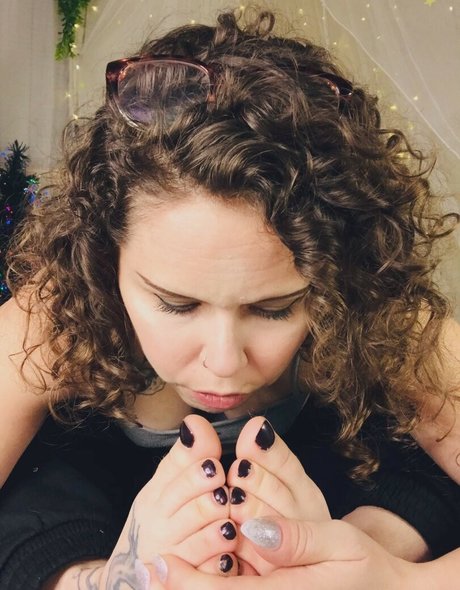 Bailey Paige art model image