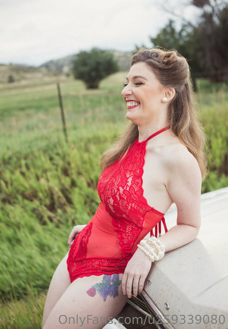 blowjob milf onlyfans erotic photo