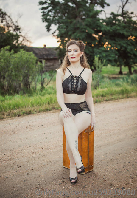 army milf onlyfans hd pictures