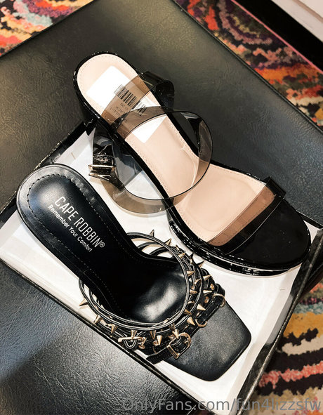 fun4lizzsfw pornstar sexy images