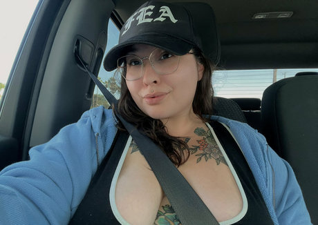 fun4lizzsfw model exclusive archive