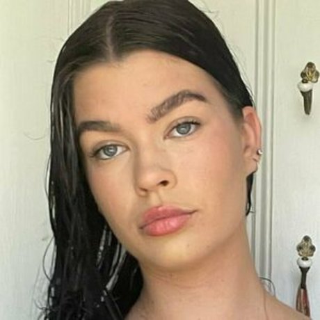 Phoebewillow adult star photo