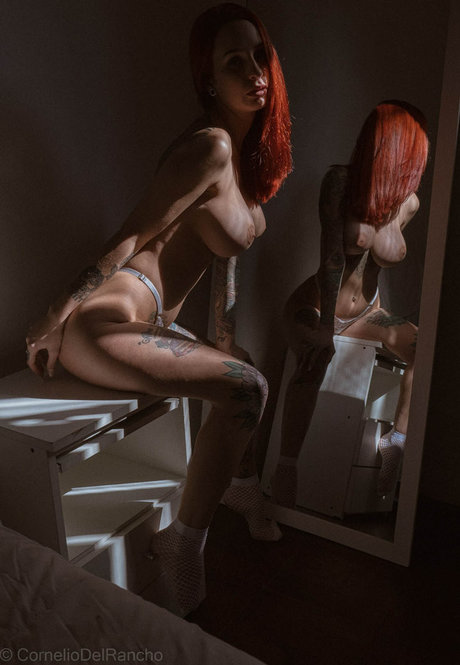 big tits brunette onlyfans nudes images