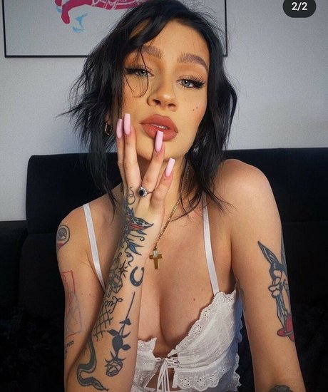 Agata Dziarma sex model photos