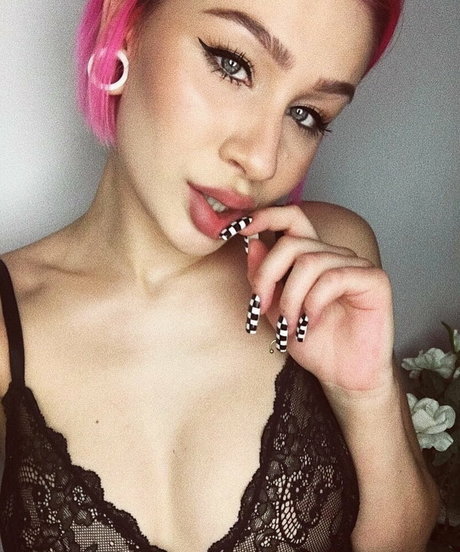 Agata Dziarma beautiful model photo