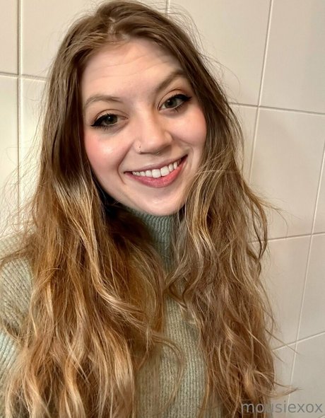 mousiexox sex model pictures