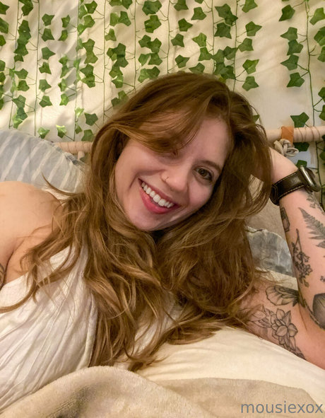 mousiexox xxx pornstar pic