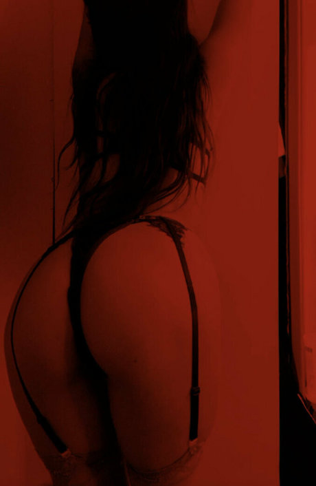 missgeorgie99 model hot pics