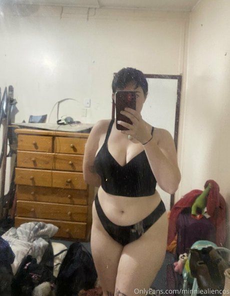 minniealiencos actress galleries