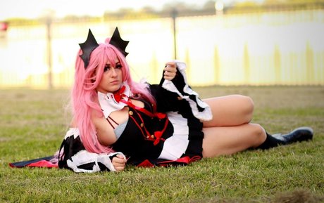 minniealiencos pretty model img