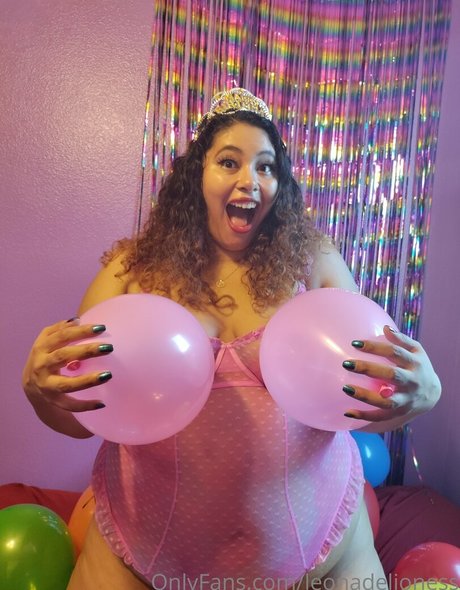 leonadelioness star sex galleries