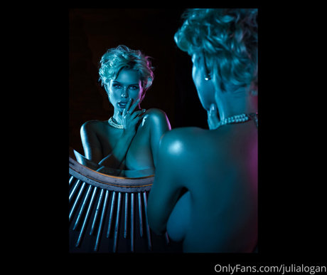 big tits blonde onlyfans free naked galleries