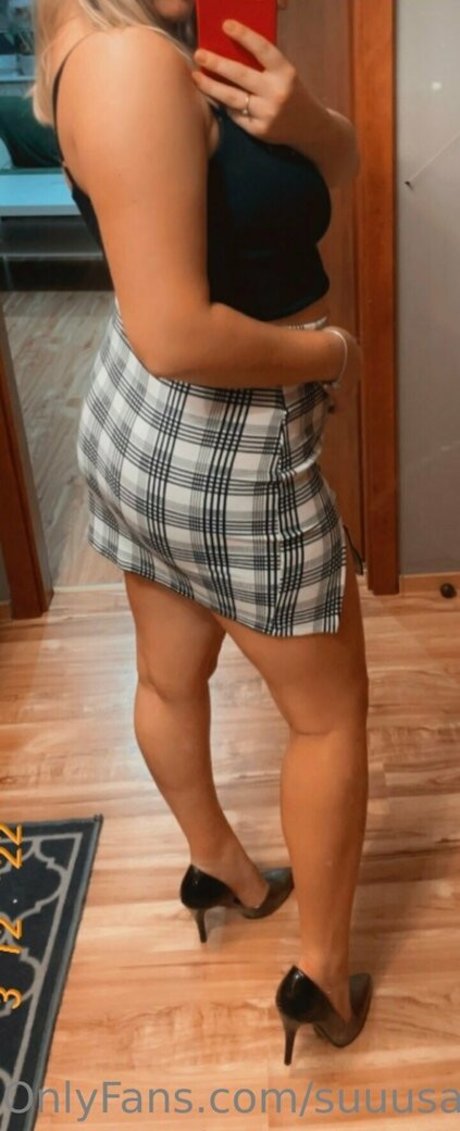 suuusanahfree pretty model image