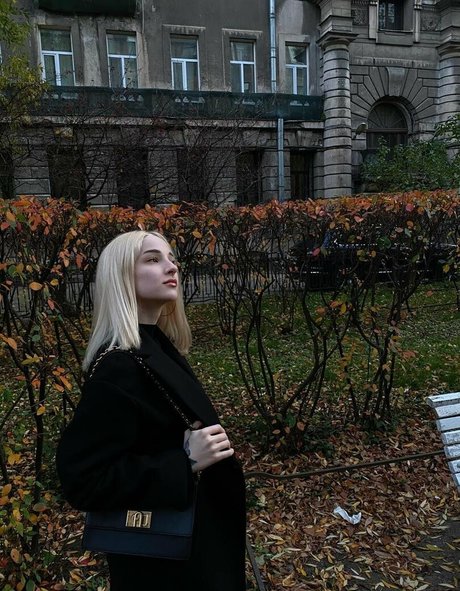 asian blonde onlyfans pornographic image