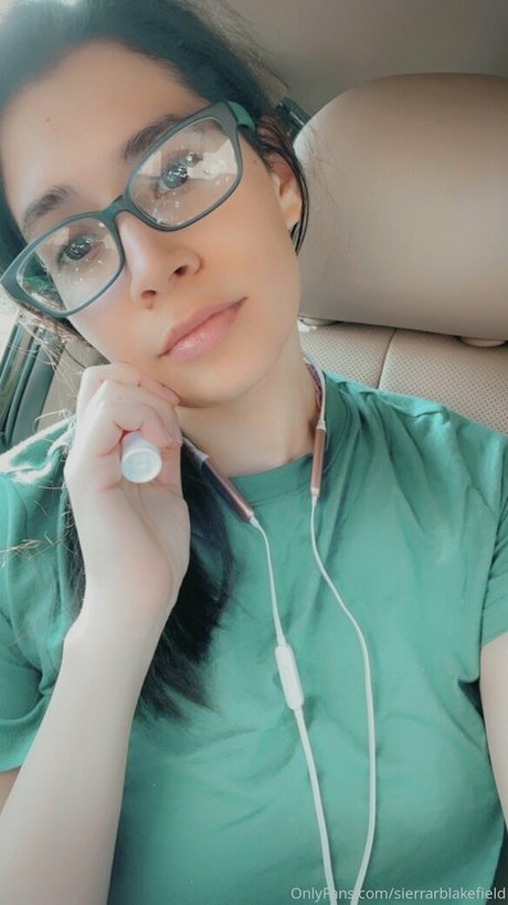 sierrarblakefield pornstar image