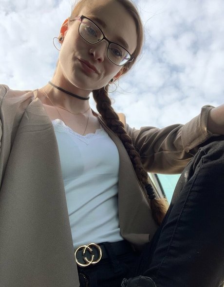 Emma Rouge sexy model photo