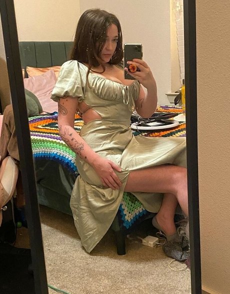 fat girls onlyfans exclusive photo