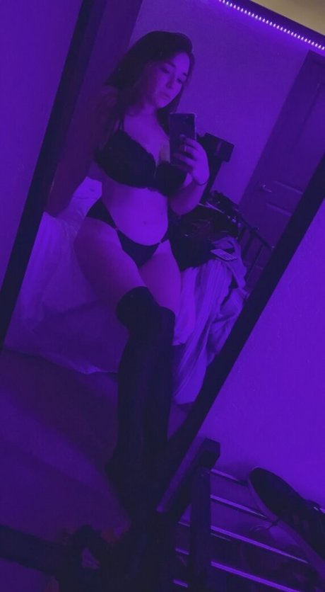 Emily Fox free model pics