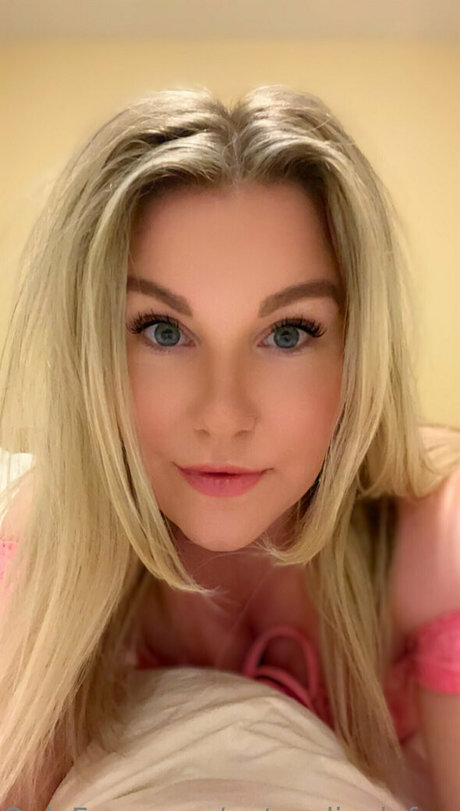 Natural Jayla pornstar sexy galleries