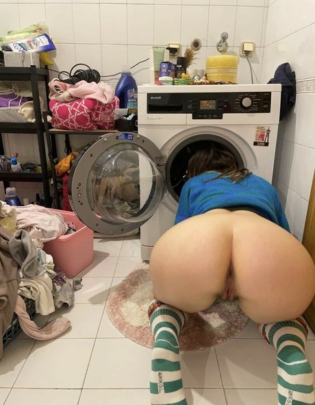 coneyislandbaby nude model pic