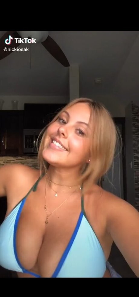 Nicole Osak erotic model gallery