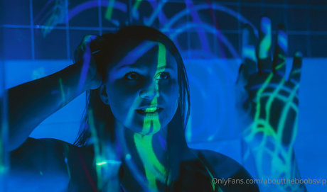 abouttheboobsvip adult model images