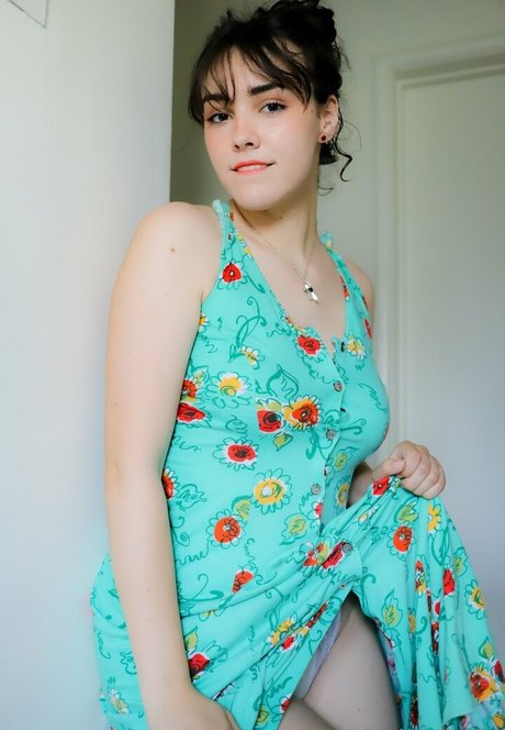 hailierosie pornstar nude photo