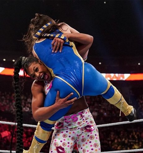 Nikki Cross pornstar naked image