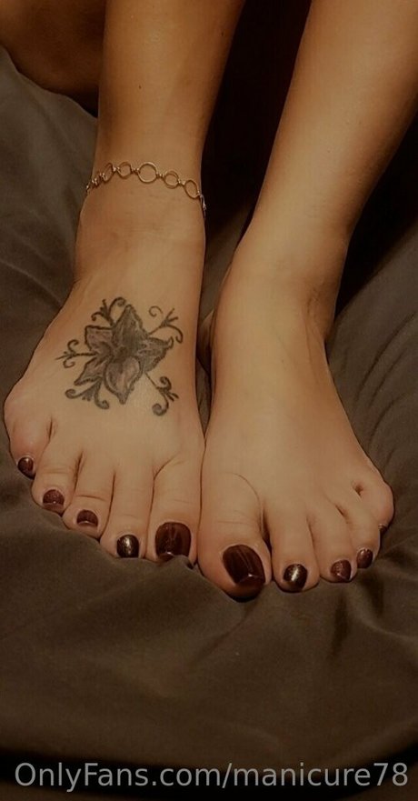 manicure78 nude model images