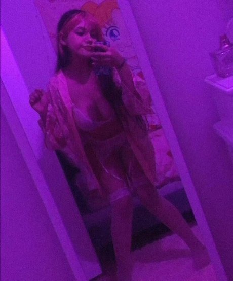 babymelini star hd images